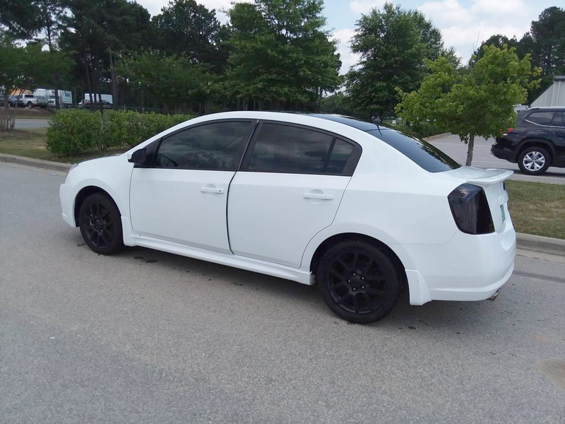 Illustration for article titled At $4,700, Might This 2007 Nissan Sentra SE-R Spec V Be a Spectacular Buy?